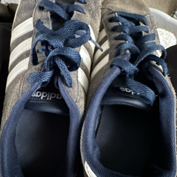 Women’s adidas shoes - Picture 5 of 7